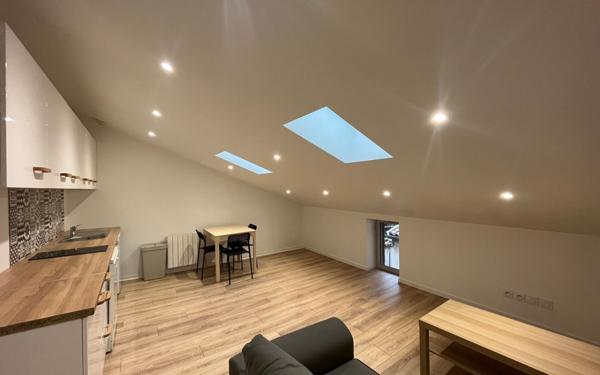 Appartement à louer    1 pièce • 19,81 m2 Belleville