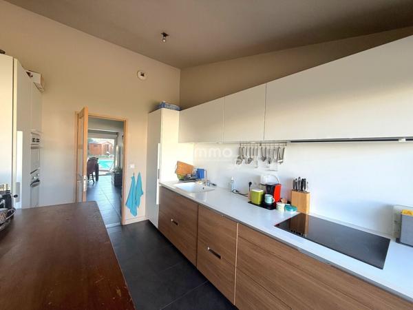 Maison 7 pièces avec piscine au calme