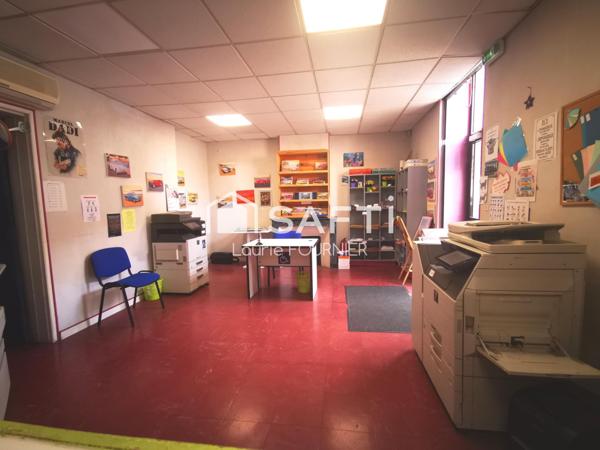 Local commercial 92 m², bail commercial tout commerce