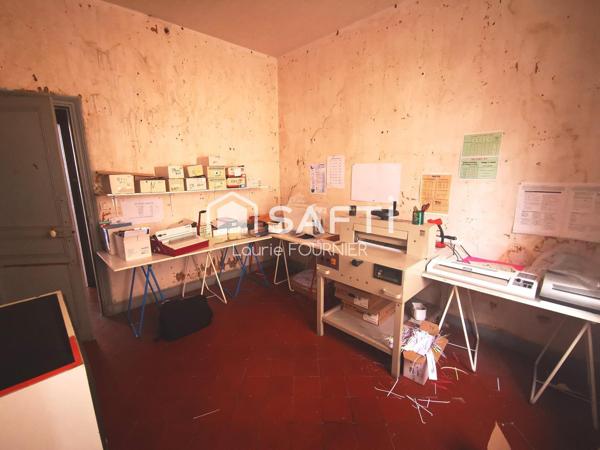 Local commercial 92 m², bail commercial tout commerce