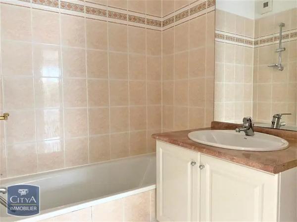 Appartement à louer 2 pièces 47.01m² Aucamville (31140)