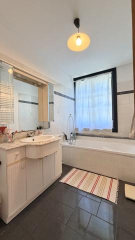 Maison bourgeoise de 210m2 sur 650m2 de terrain arboré