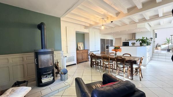 Maison bourgeoise de 210m2 sur 650m2 de terrain arboré