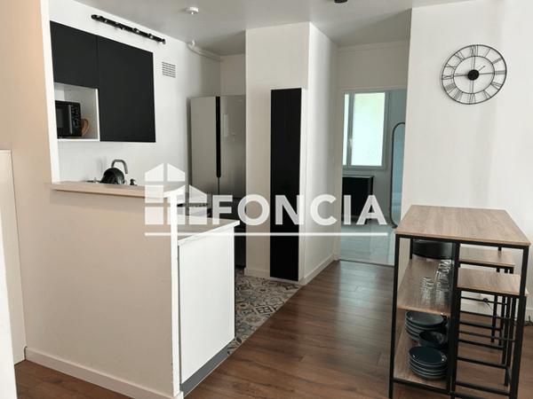 Location Appartement 4 pièces 77 m² - 1 RUE REGINALD Orleans 45000