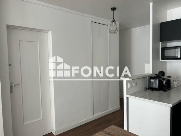 Location Appartement 4 pièces 77 m² - 1 RUE REGINALD Orleans 45000
