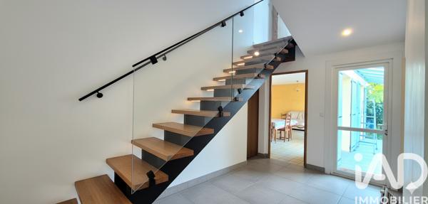 Maison à vendre 5 pièces 98 m² Sainte-Luce-sur-Loire