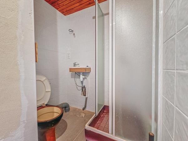 Belle maison de village avec extérieurs sur les hauteurs