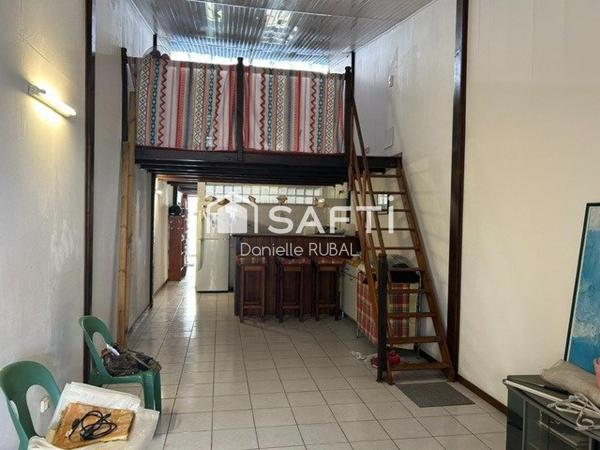 Petite MAISON, Fort de France avec potentiel d'aménagement