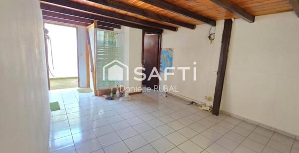 Petite MAISON, Fort de France avec potentiel d'aménagement