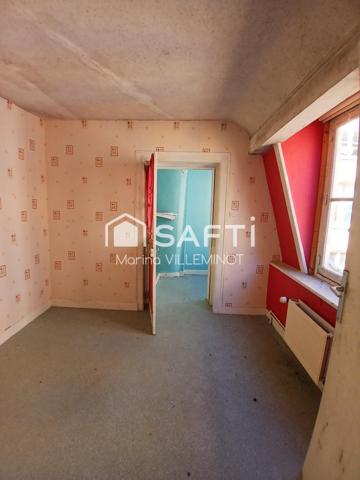 charmant triplex a rénover