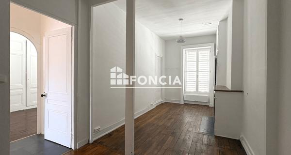 Location Appartement 3 pièces 79.24 m² - Lyon 69006