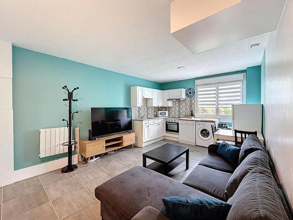 Appartement T2 de 38 m2, vendu entièrement meublé. Vannes Albert 1er Kercado