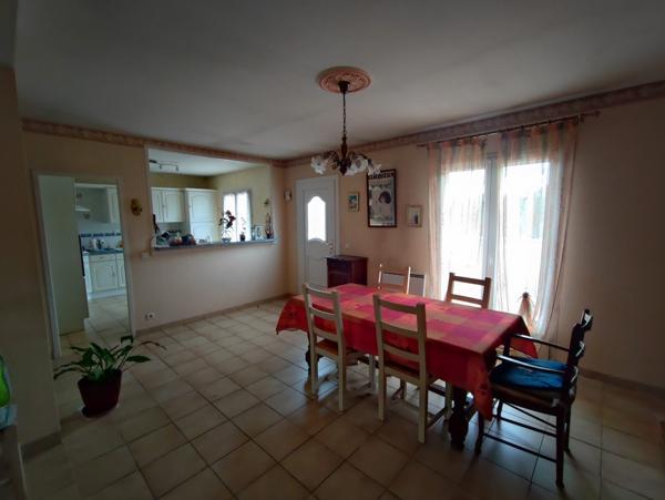 À vendre - Maison individuelle, 5 pièces située à Ballan-Miré (37510)