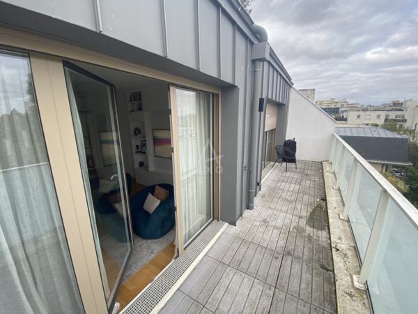 SURESNES - CENTRE VILLE/ PARC DU CHATEAU - APPARTEMENT 4 PIECES/ 3 CHAMBRES AVEC PARKING ET DOUBLE TERRASSE