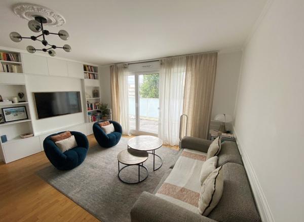SURESNES - CENTRE VILLE/ PARC DU CHATEAU - APPARTEMENT 4 PIECES/ 3 CHAMBRES AVEC PARKING ET DOUBLE TERRASSE
