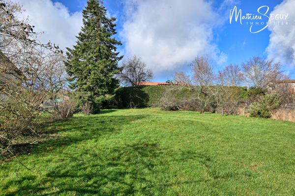 Maison individuelle à bâtir sur un terrain de 378 m² à POLLIONNAY (69)