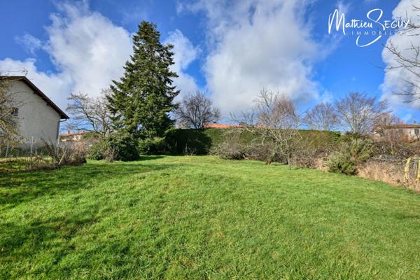 Maison individuelle à bâtir sur un terrain de 378 m² à POLLIONNAY (69)