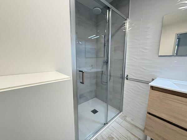 A LOUER - MURET - Appartement T3 de 57 m² avec cuisine équipée, jardin et cour - G1333