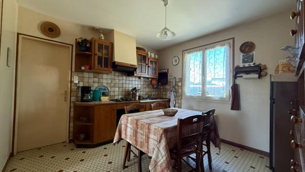 Mouilleron Le Captif - Maison Plain pied sur terrain 1240m² environ