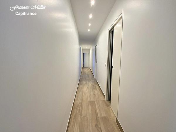 A proximité de Banon, belle Maison d'Hôtes de 268 m2 (+130 m2) en pleine campagne