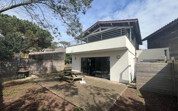 Maison à vendre    4 pièces •  Biscarrosse