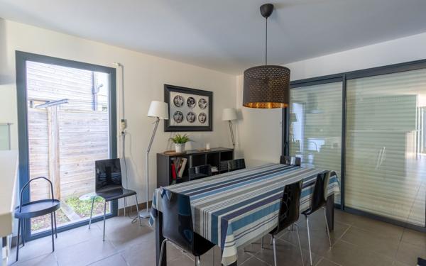 Maison à vendre    4 pièces •  Biscarrosse