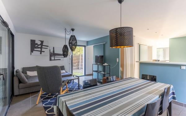 Maison à vendre    4 pièces •  Biscarrosse