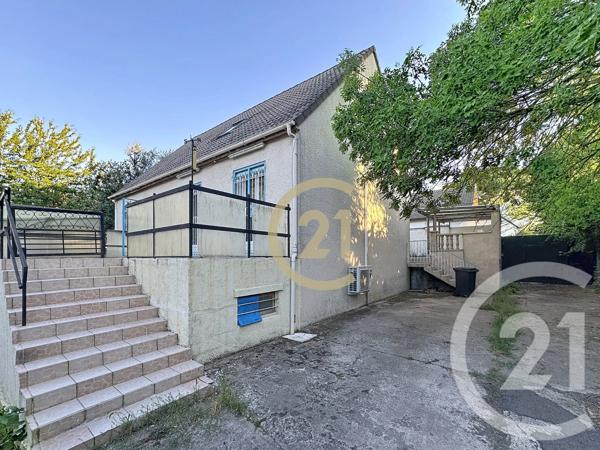 Maison à vendre  6 pièces - 122 m 2   GRIGNY  - 91