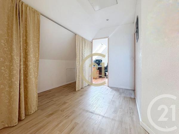 Maison à vendre  6 pièces - 122 m 2   GRIGNY  - 91