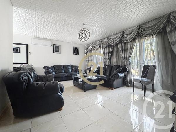Maison à vendre  6 pièces - 122 m 2   GRIGNY  - 91