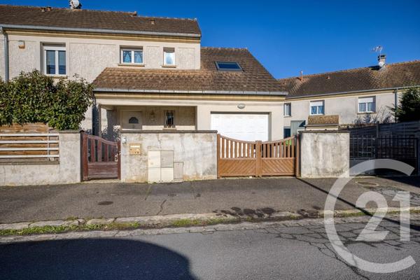 Maison à vendre  6 pièces - 122 m 2   GRIGNY  - 91