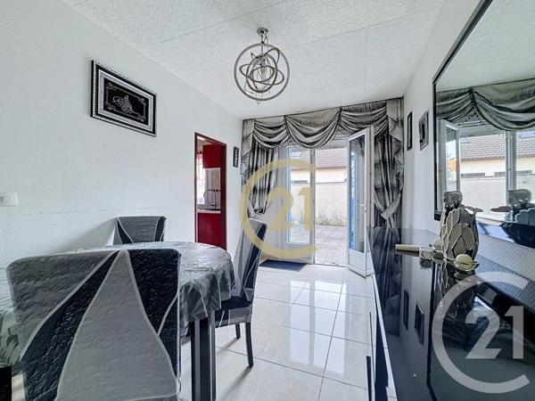 Maison à vendre  6 pièces - 122 m 2   GRIGNY  - 91