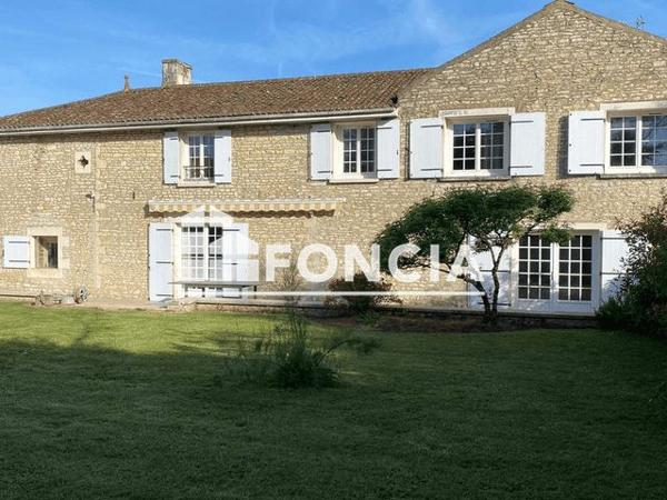 À vendre Maison 8 pièces 235 m² - Cissé 86170
