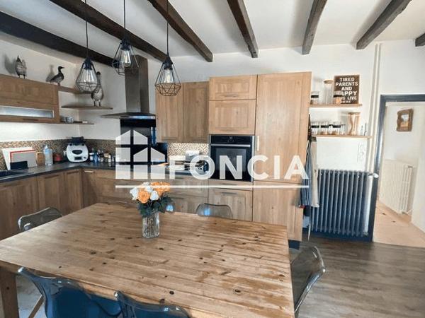 À vendre Maison 8 pièces 235 m² - Cissé 86170