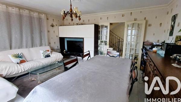 Maison à vendre 7 pièces 160 m² Paray-Vieille-Poste