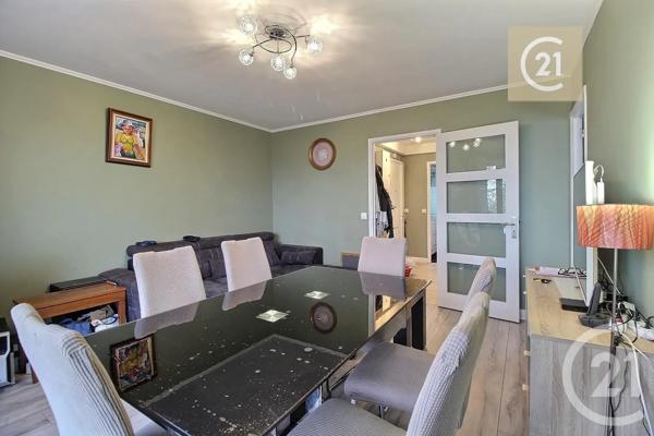 Appartement F4 à vendre  4 pièces - 72,20 m 2   VILLEPARISIS  - 77