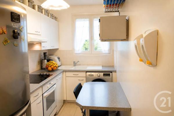 Appartement F4 à vendre  4 pièces - 72,20 m 2   VILLEPARISIS  - 77