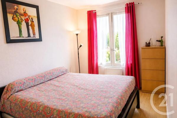 Appartement F4 à vendre  4 pièces - 72,20 m 2   VILLEPARISIS  - 77