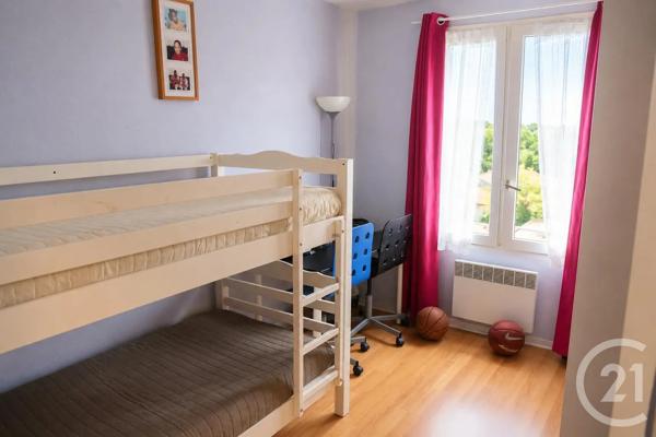 Appartement F4 à vendre  4 pièces - 72,20 m 2   VILLEPARISIS  - 77