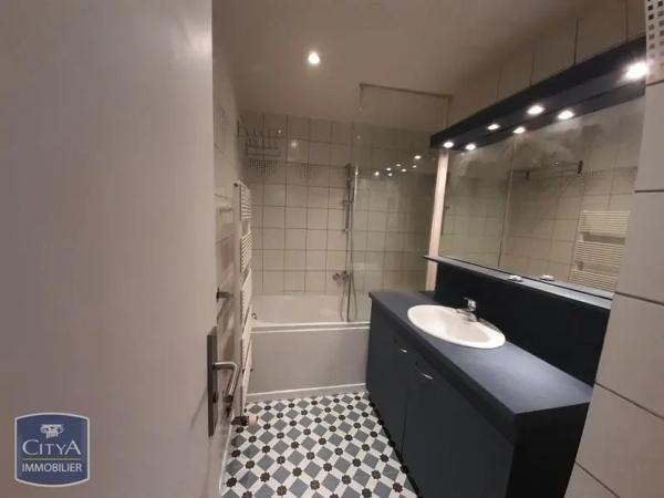 Appartement à louer 3 pièces 52.06m² Lognes (77185)