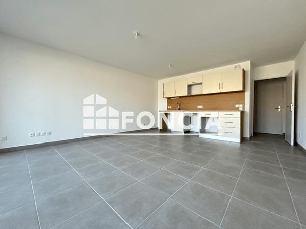 Location Appartement 3 pièces 65.81 m² - Port Saint Louis Du Rhone 13230