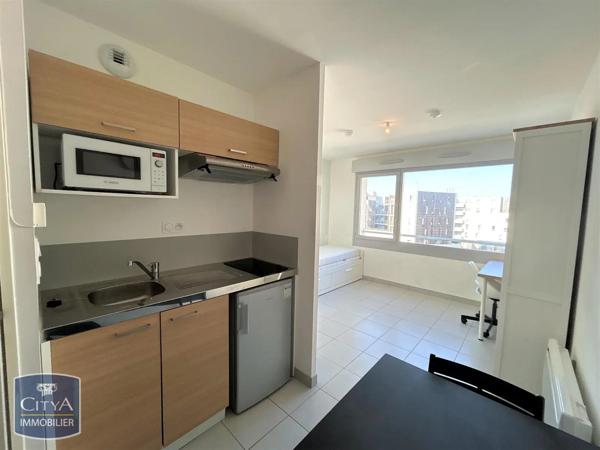 Appartement à louer 1 pièce 21.82m² Tours (37200)