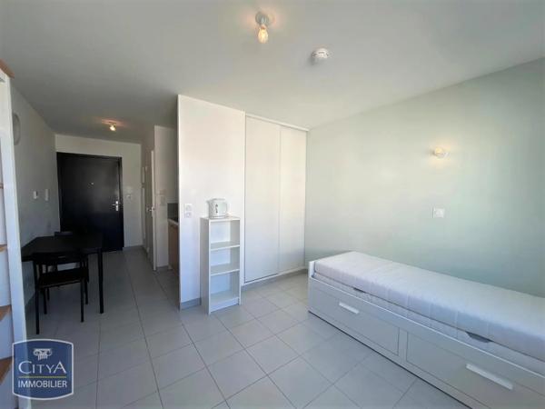 Appartement à louer 1 pièce 21.82m² Tours (37200)