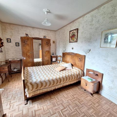 Maison mitoyenne , 2 chambres.