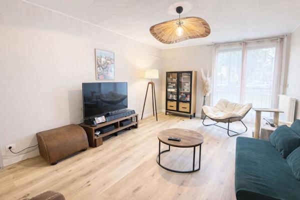 COLOMIERS CENTRE : SPACIEUX APPARTEMENT T2 58m² + parking + cellier