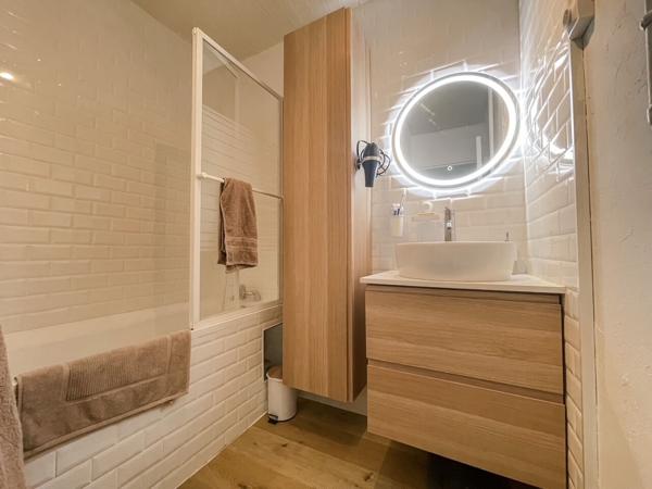 COLOMIERS CENTRE : SPACIEUX APPARTEMENT T2 58m² + parking + cellier