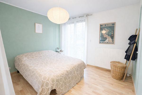 COLOMIERS CENTRE : SPACIEUX APPARTEMENT T2 58m² + parking + cellier