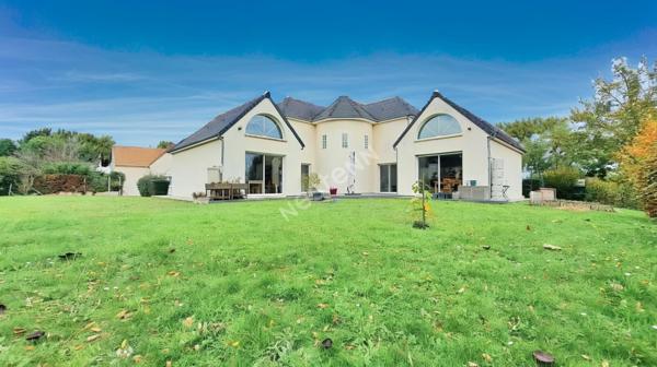 UNIQUE CONFORT ELEGANCE ET VOLUME