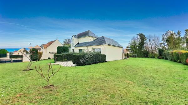 UNIQUE CONFORT ELEGANCE ET VOLUME