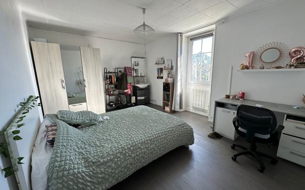 Maison à vendre    6 pièces •  Peyrehorade